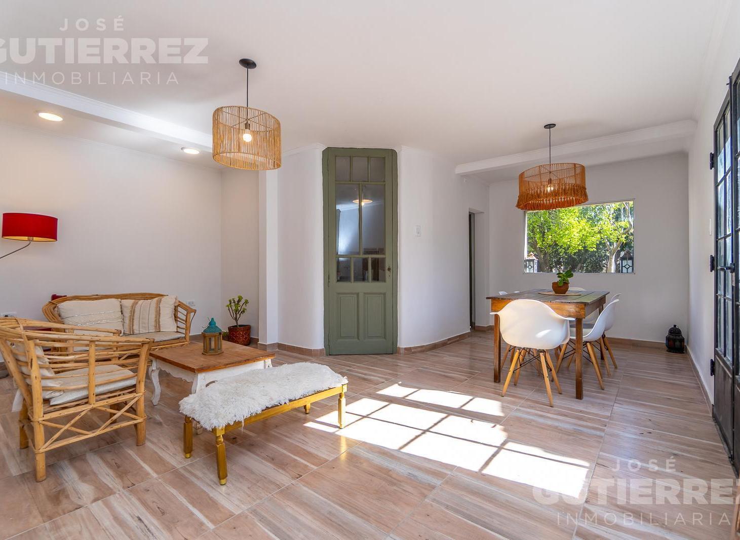 Foto de Casa 2 dormitorios- amplio patio arbolado, imagen 3