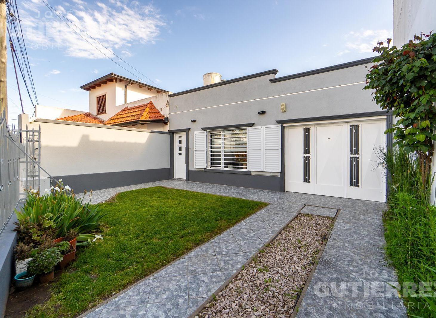 Foto de Casa en venta 3 d quincho patio impecable apta credito, imagen 1