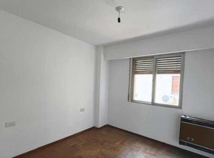 EN VENTA Dpto 2 Dorm Pleno Centro 4