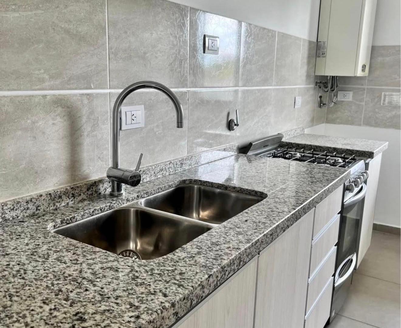 Foto de DEPARTAMENTO 2 DORMITORIOS CON COCHERA | BALCÓN GRANDE | PRIMERA CALIDAD, imagen 5