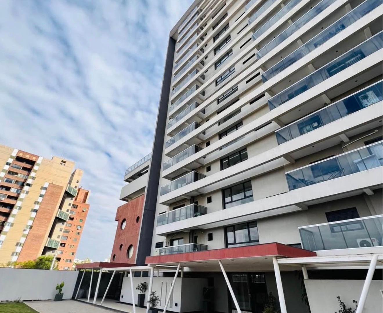 Foto de DEPARTAMENTO 2 DORMITORIOS CON COCHERA | BALCÓN GRANDE | PRIMERA CALIDAD, imagen 2