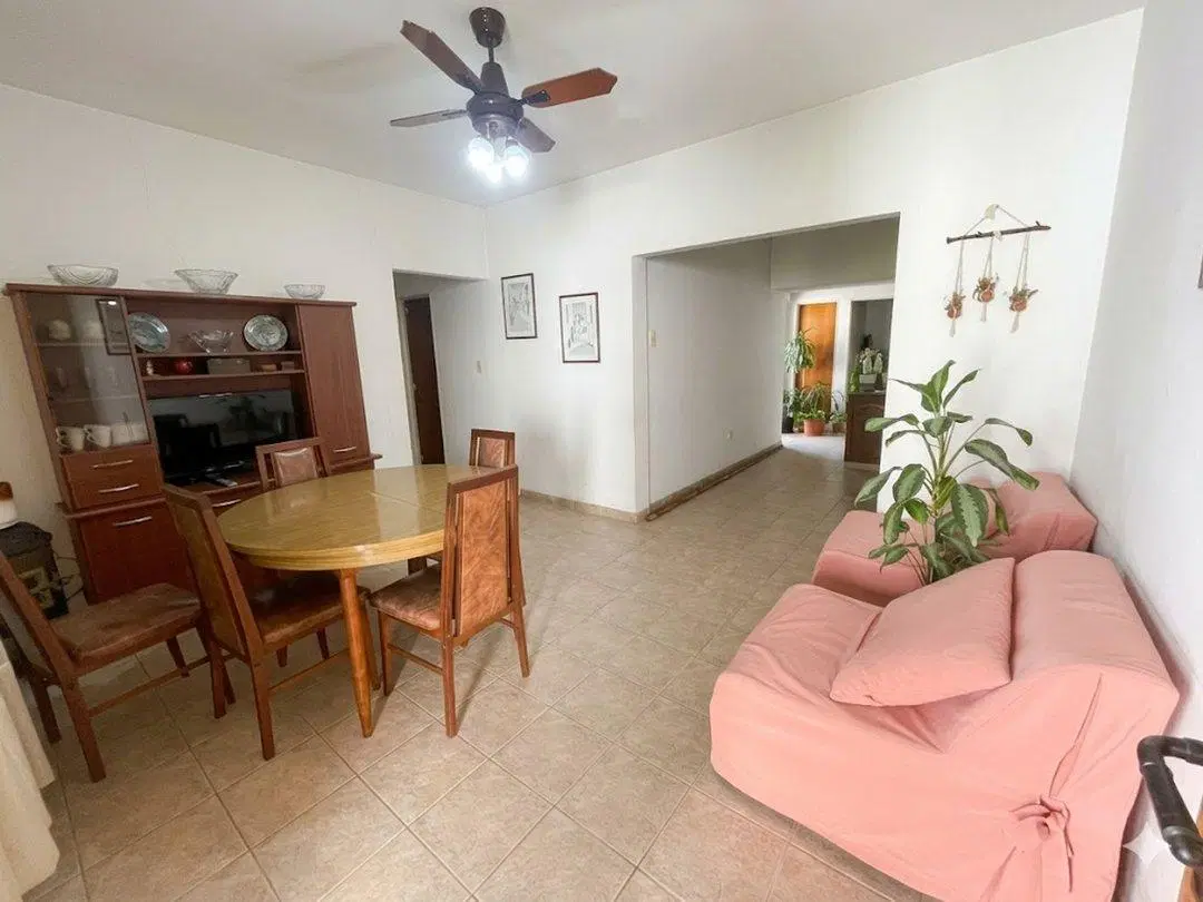 VENTA DE EXCLUSIVO PH en Barrio River  con posible extension 4