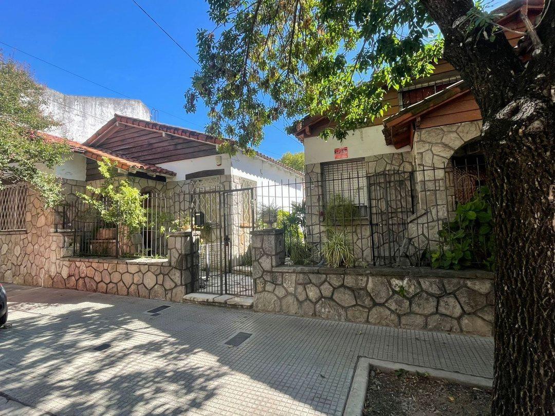 VENTA DE EXCLUSIVO PH en Barrio River  con posible extension