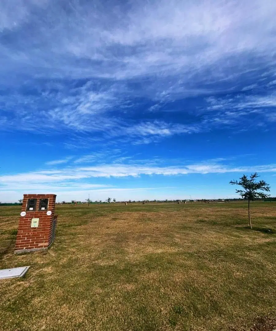 Terreno en Puertos del Lago, barrio Amarras - Escobar. 4