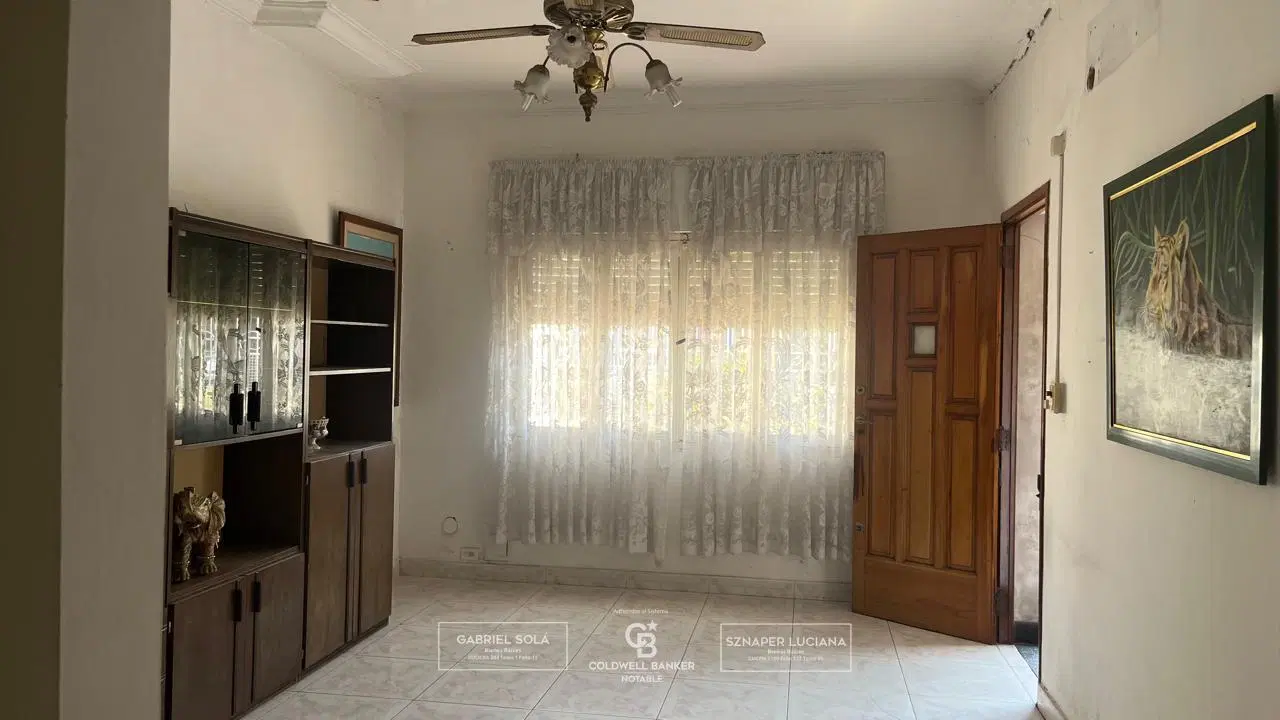 VENTA  de casa en oportunidad para desarrollos - Santa Rosa Castelar  zona comercial 4