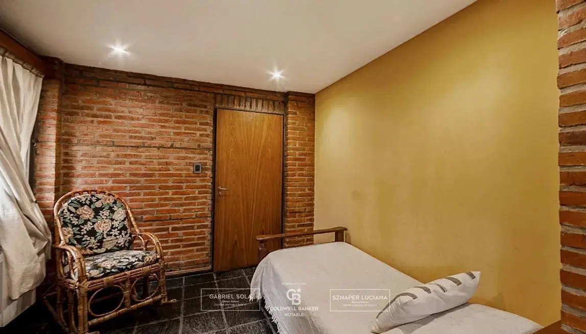 VENTA  Casa de Autor "Las Glicinas"   5 Suites  Pileta Excelente Acceso Panamericana 4