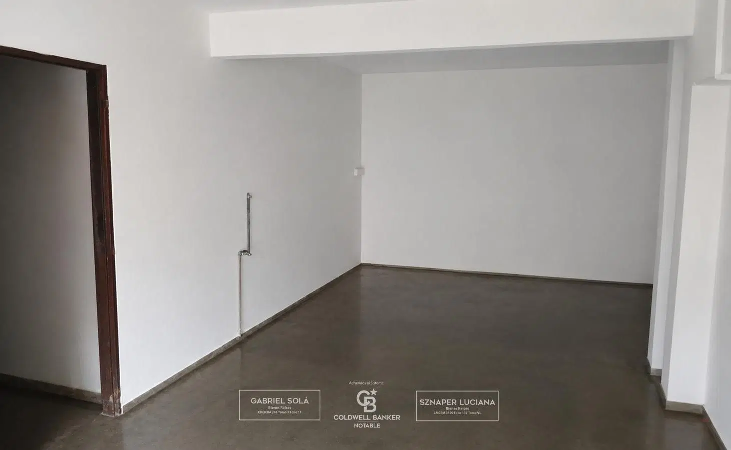 VENTA | Oportunidad en Caseros | Casa con Garage y Gran Superficie 4