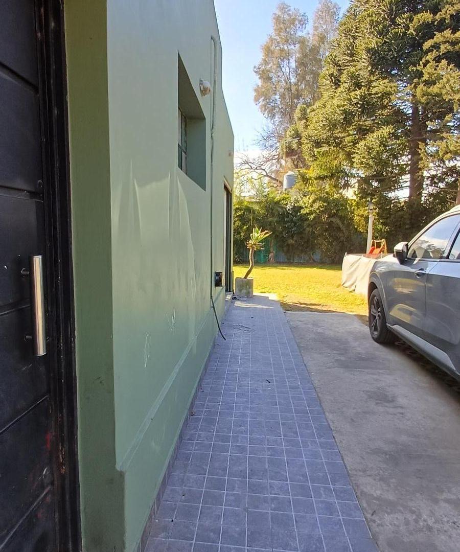 Foto de CASA CON PILETA EN LA BOTA, TIGRE., imagen 1