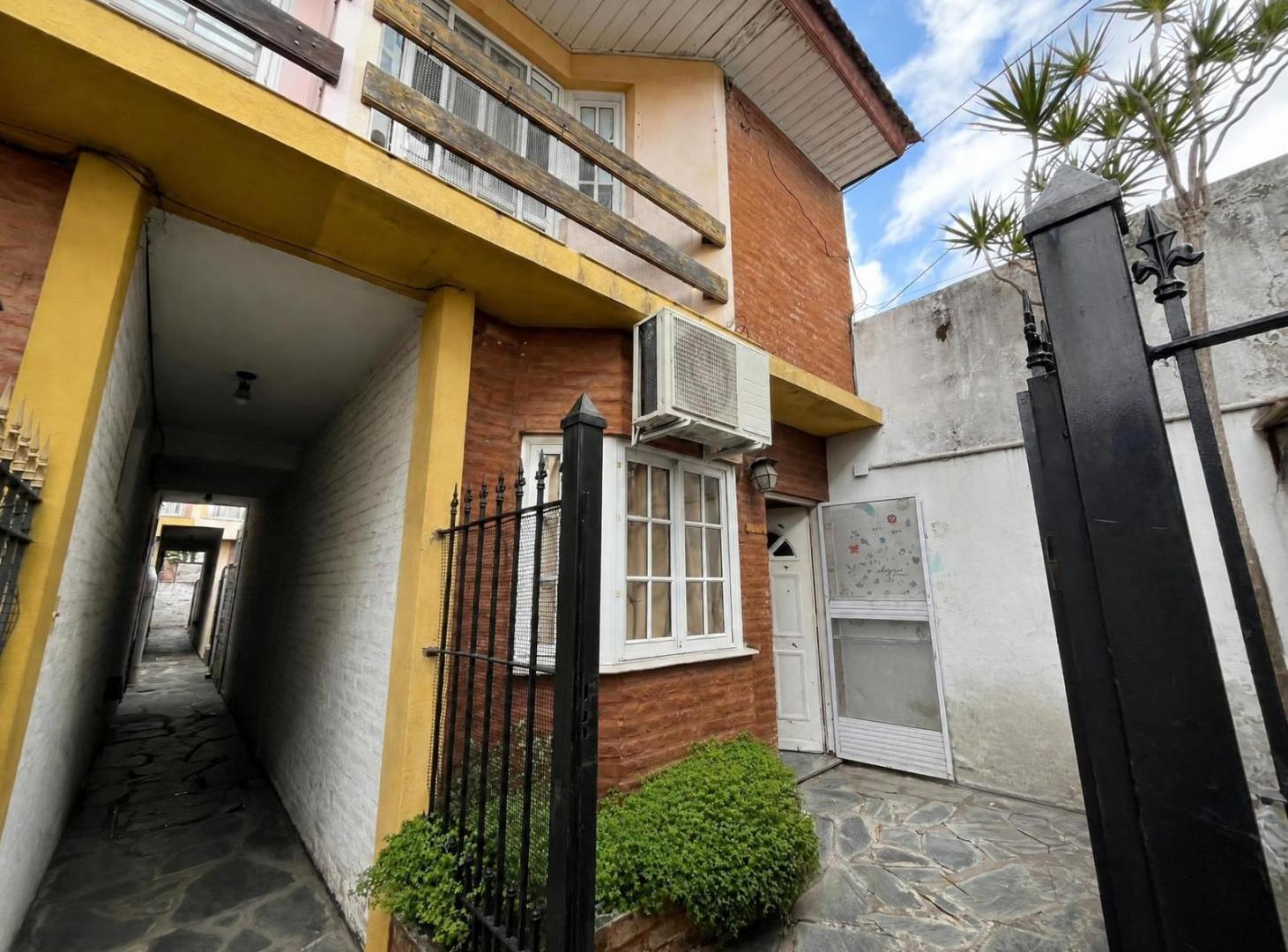 Foto de VENTA DE PH DE 3 AMBIENTES EN HELGUERA 700 GERLI, AVELLANEDA, APTO, imagen 2