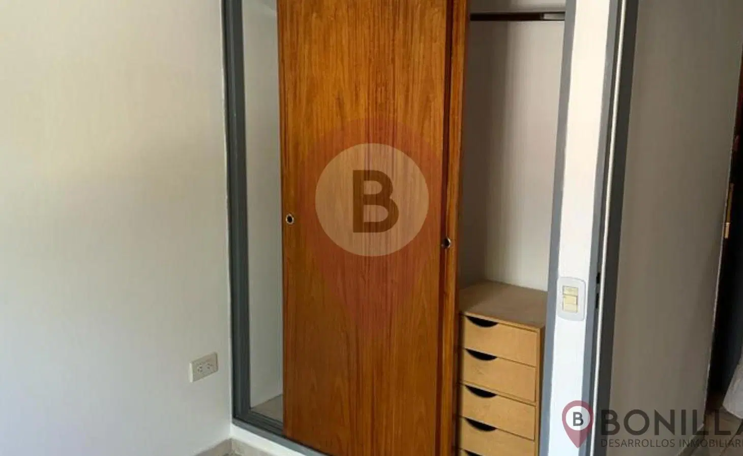 DUPLEX DE 3 AMBIENTES A METROS DE LA ESTACION DE MTE GDE!!!! CON COCHERA!!! 5