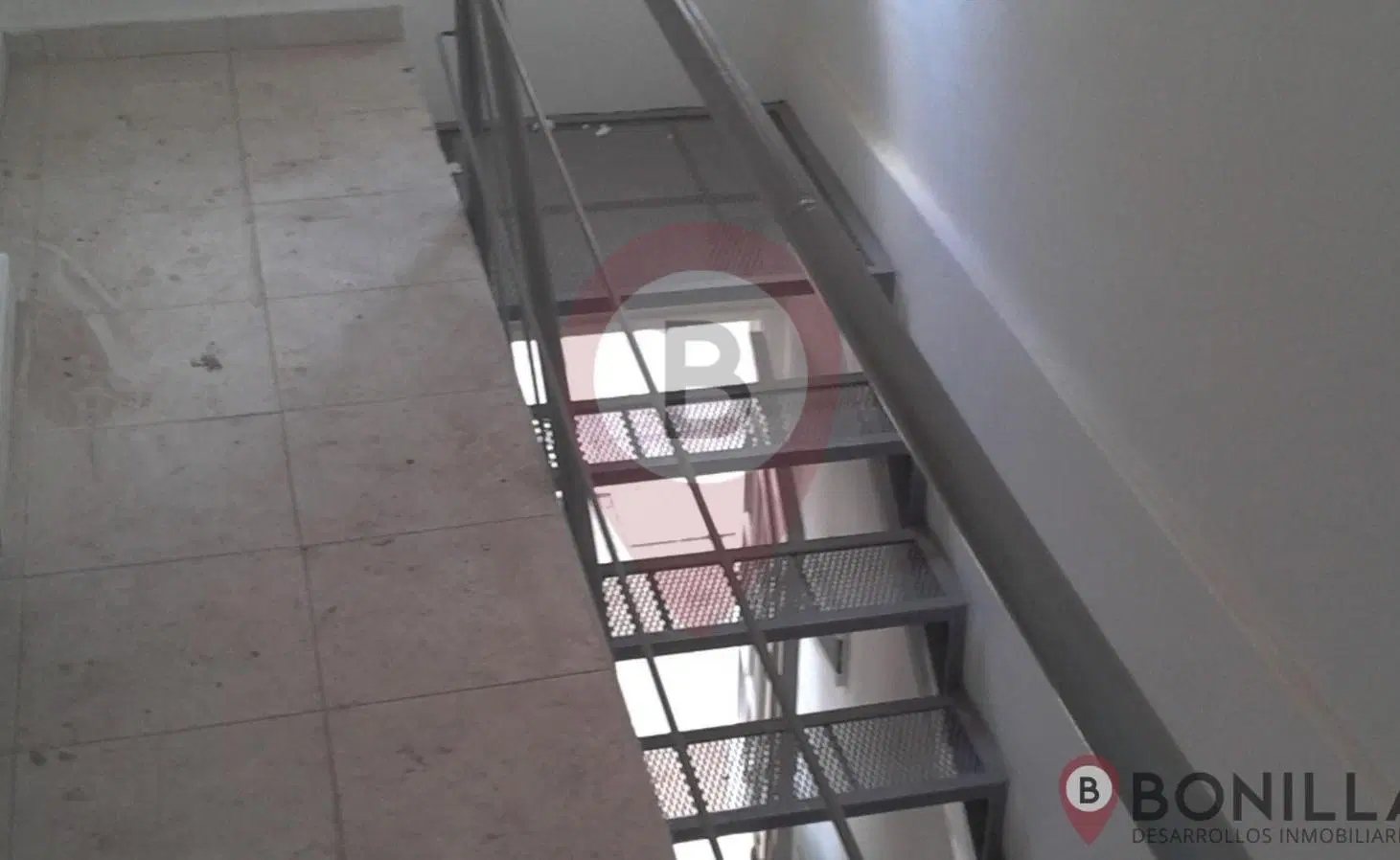 TRIPLEX DE 3 AMBIENTES A METROS DE LA ESTACION DE MTE GRANDE!!! 2