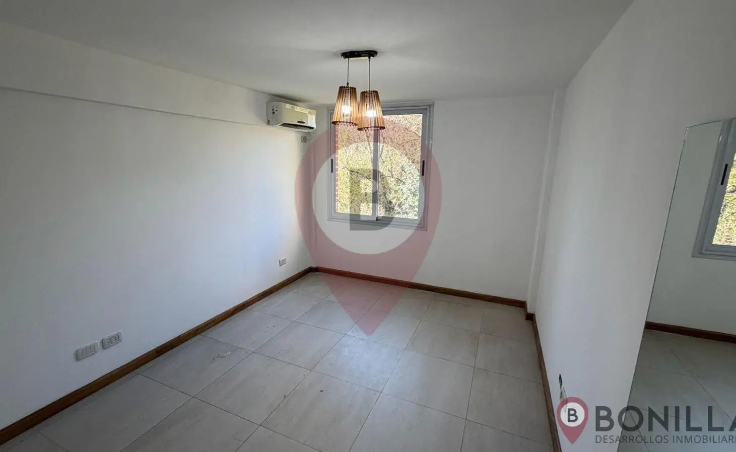 Departamento en Alquiler, La Vieja Estacion, 4 ambientes en Duplex y 2 cocheras 4