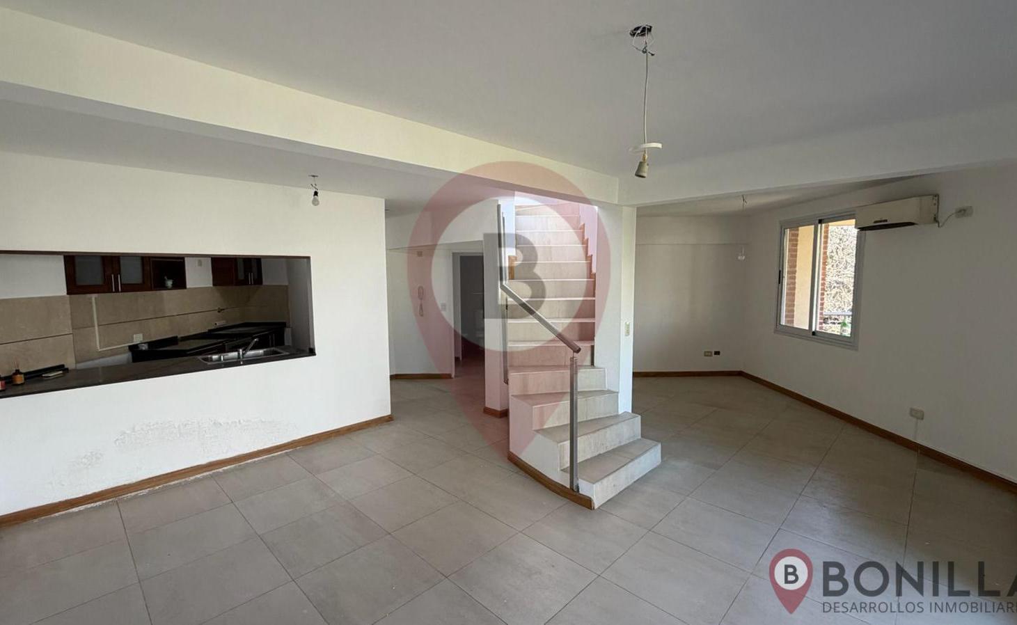 Foto de Departamento en Alquiler, La Vieja Estacion, 4 ambientes en Duplex y 2, imagen 3
