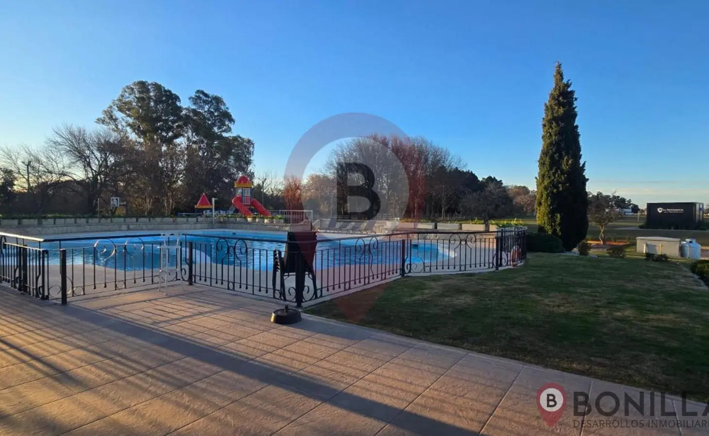 LOTE EN VENTA EN LA PROVIDENCIA LAKES 3 CON FONDO A LA LAGUNA!!! 3