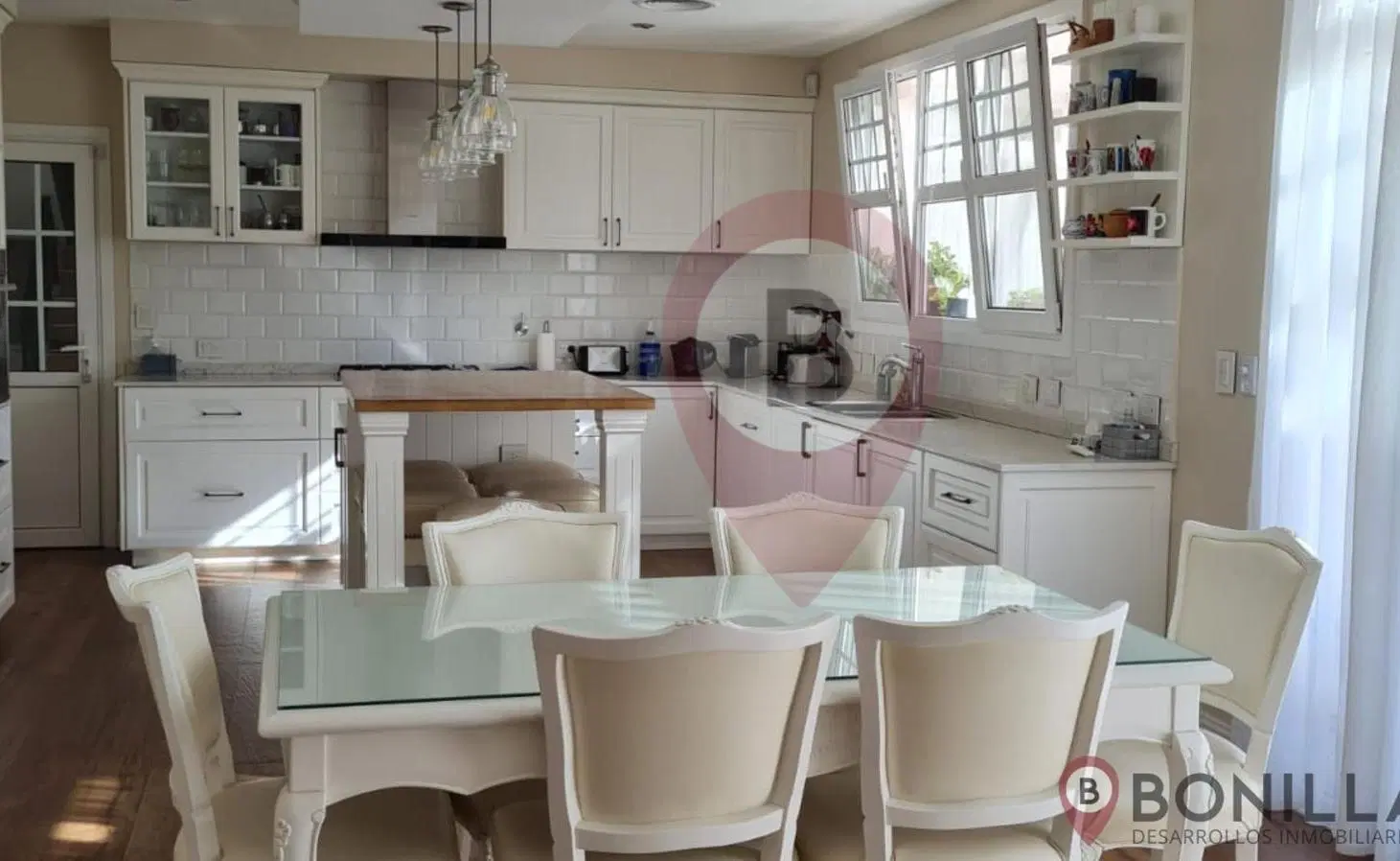 CASA DE 7 AMBIENTES EN SAINT THOMAS OESTE!!! 8