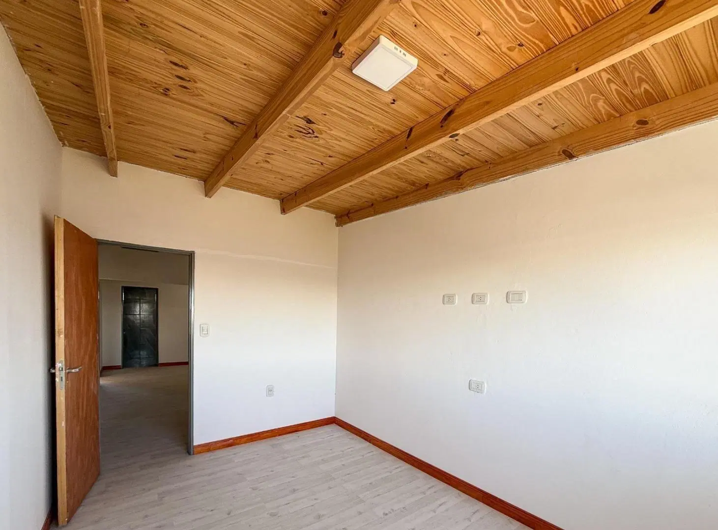 Departamento en San Carlos 8