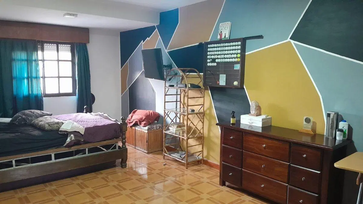 EN VENTA CASA 4 DOR. B°PALERMO COSTANERA C/PILETA 4