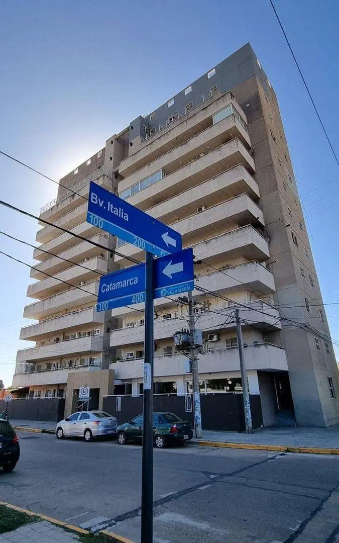 EN VENTA DPTO AMPLIO 3 DORM. ZONA COSTANERA 3