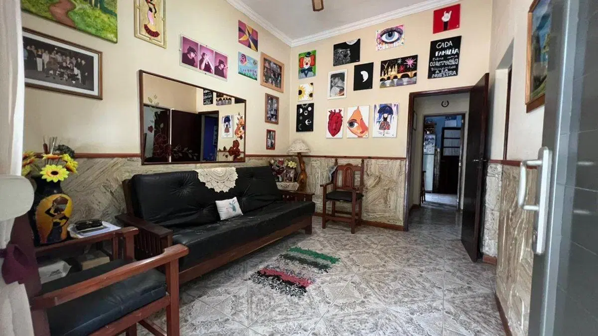 SE VENDE CASA 4 DORM B° AMEGHINO, V.M. C/ESCRITURA 4