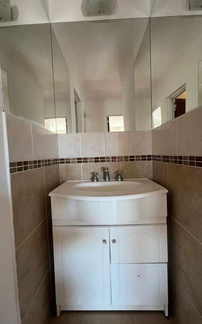 Foto de EN VENTA DPTO. 2 DORM BV. ESPAÑA 500, VILLA MARÍA., imagen 2