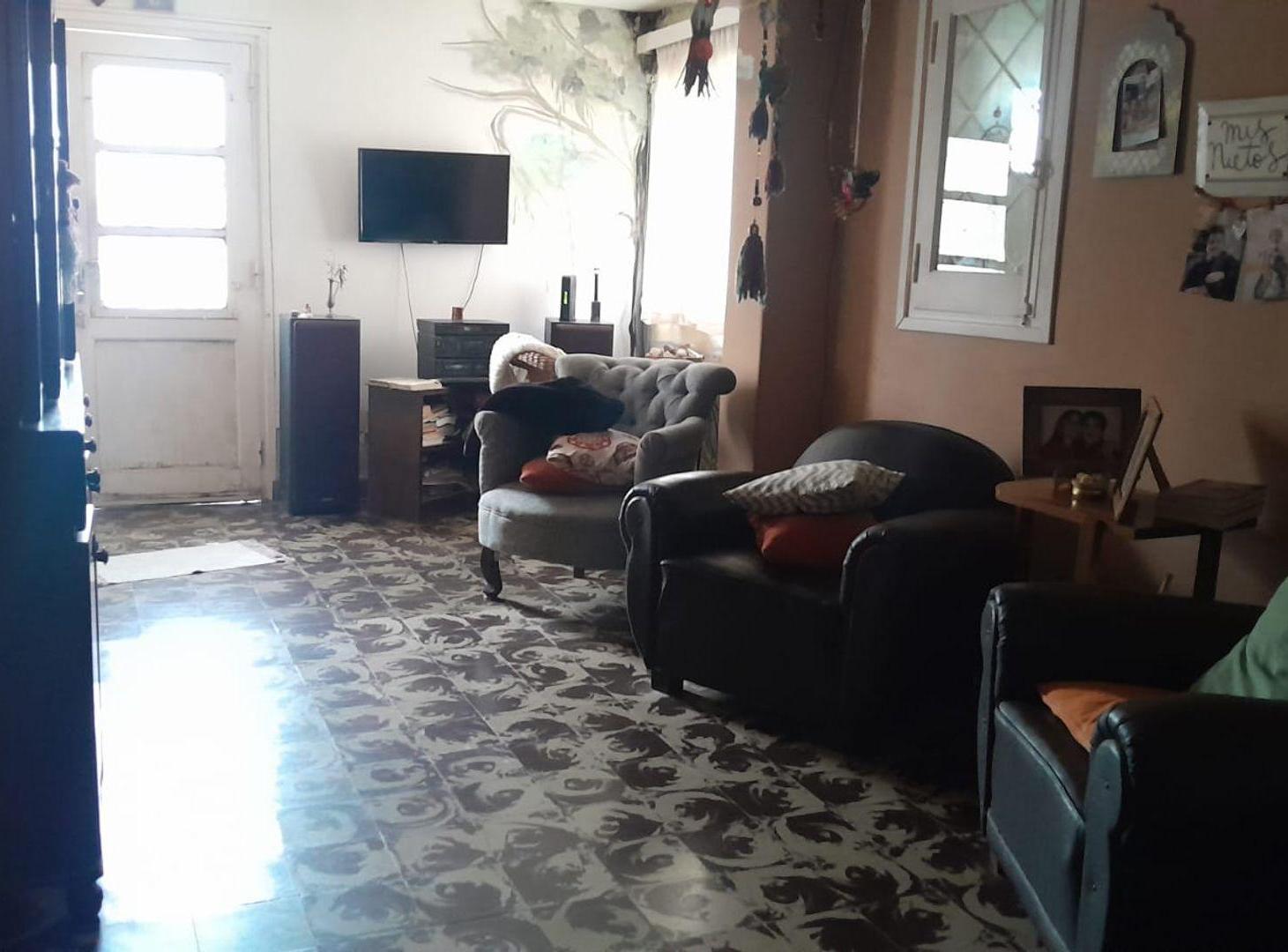 Foto de CASA EN VENTA B°GRAL PAZ ZONA COSTANERA VILL MARIA, imagen 2