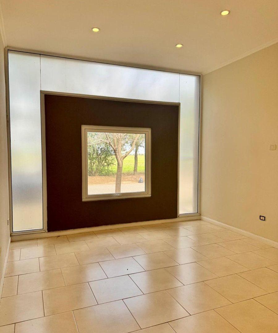 Foto de SE VENDE CASA 2 DORMITOR B LAS ROSAS VILLA NUEVA, imagen 3
