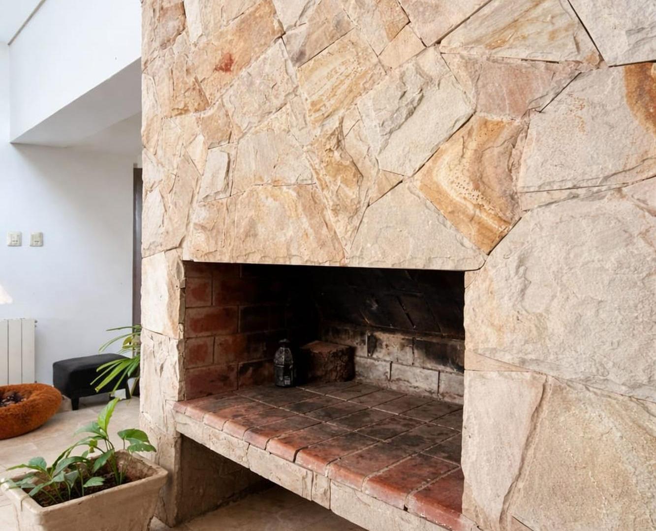 Foto de VENTA CASA 4 DORMITORIOS BARRIO GOLF VILLA NUEVA, imagen 5