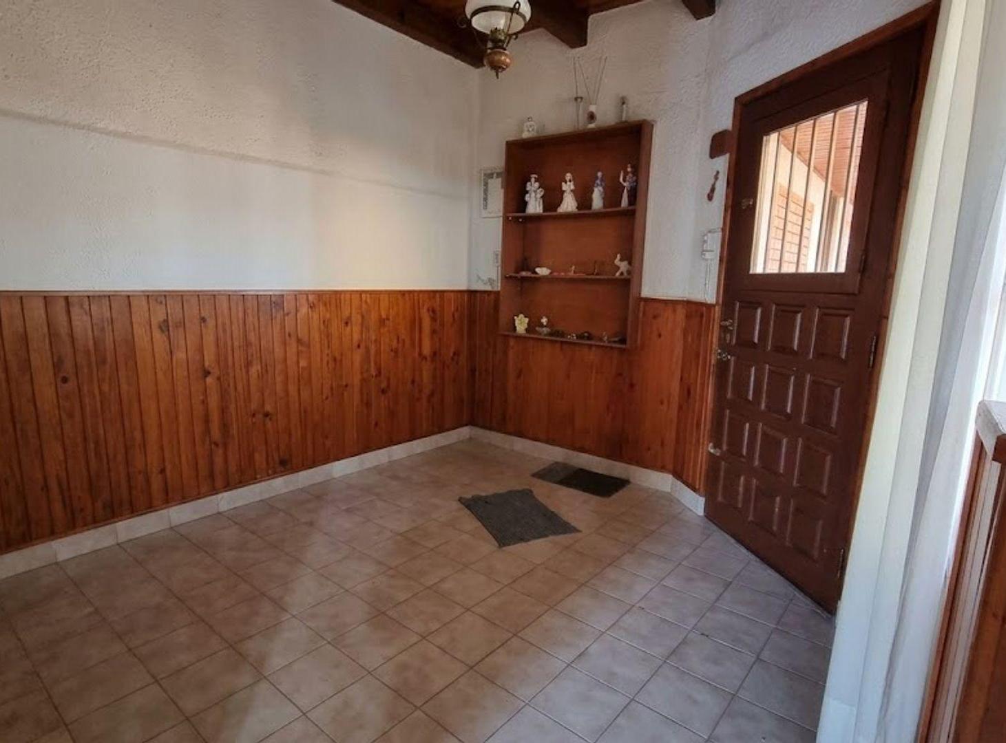 Foto de EN VENTA CASA, LOCAL Y GALPONES EN CINTRA CORDOBA, imagen 4