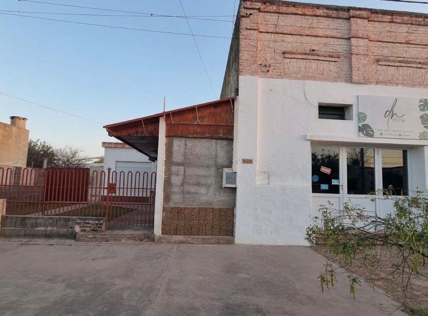 Foto de EN VENTA CASA, LOCAL Y GALPONES EN CINTRA CORDOBA, imagen 3
