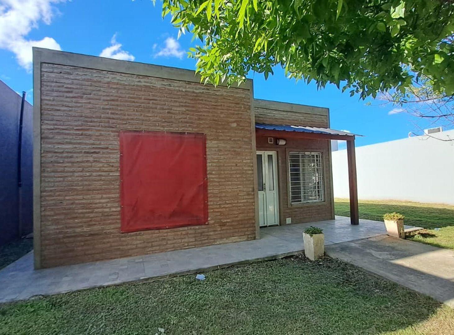 Foto de SE VENDE CASA 2 DORMIT B COSTA DE ORO VILLA NUEVA, imagen 2