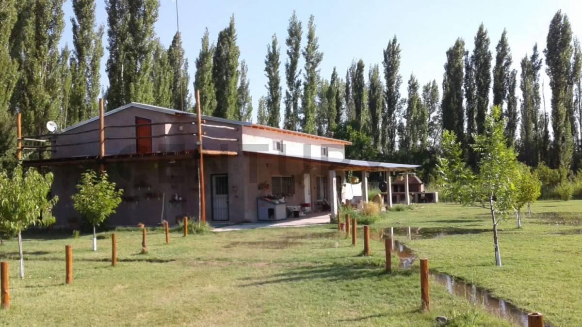 Venta Casa 6 Ambientes en Cuadro Benegas 1