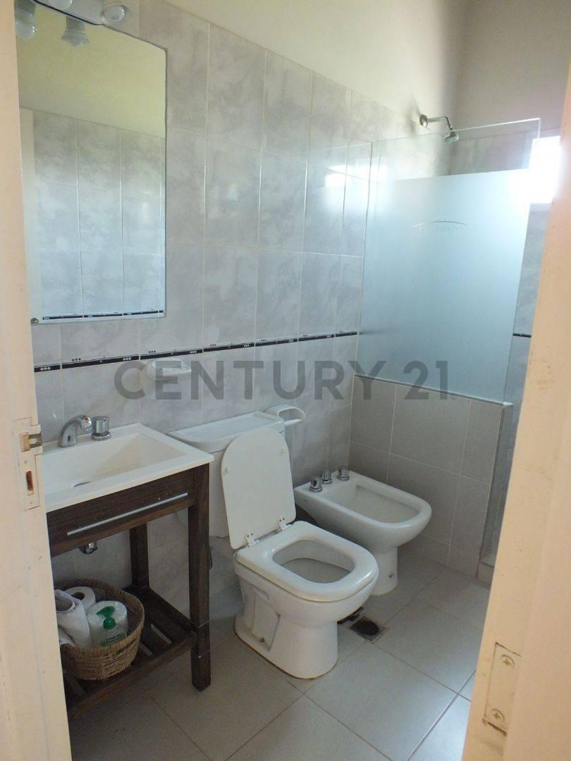 Venta de Complejo de Cabañas en Rama Caída 4