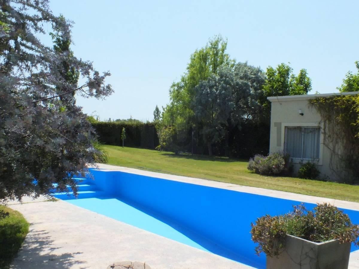 Venta de Complejo de Cabañas en Rama Caída 2
