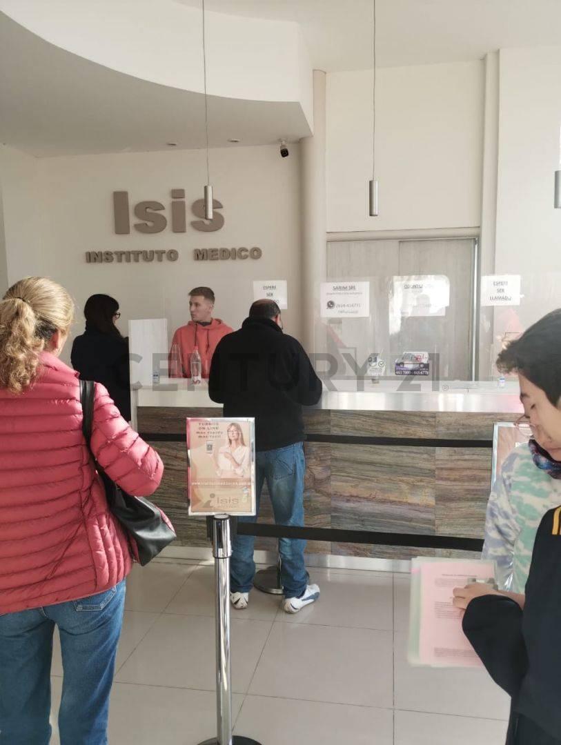 Venta de Oficinas Sobre Av en San Rafael 1