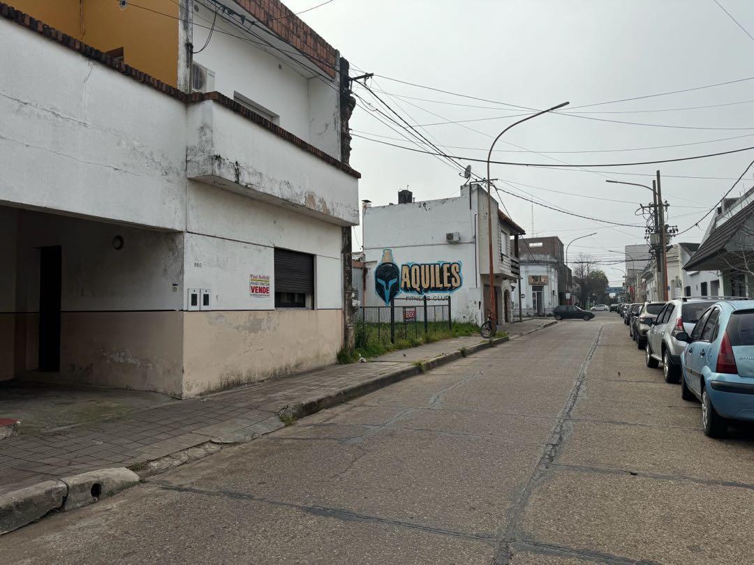 Vendo Casa y Departamento en Concepción del Uruguay, Entre Ríos. 2