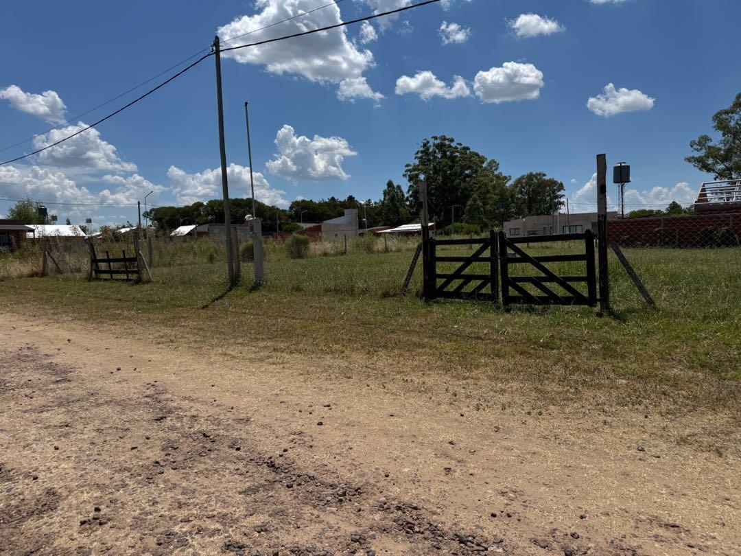 Foto de Vendo dos Terrenos de 450 m2 C/U en Concepción del Uruguay Entre Ríos, imagen 2