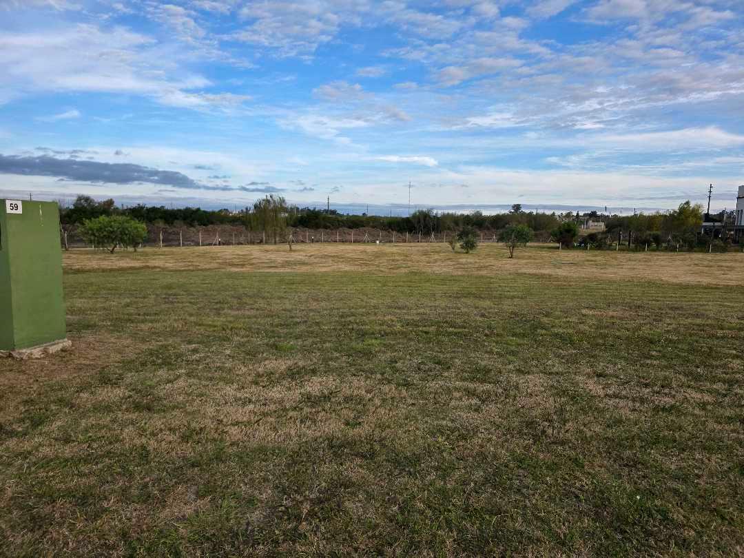 Foto de Vendo Terreno de 593 m2 en Las Acacias Concepción del Uruguay E R, imagen 1