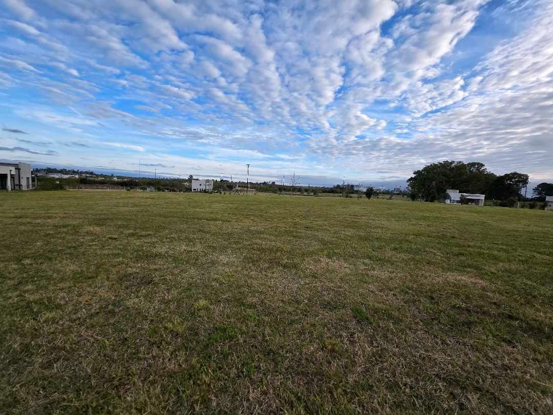 Foto de Vendo Terreno de 842 m2 en Las Acacias Concepción del Uruguay E R, imagen 3