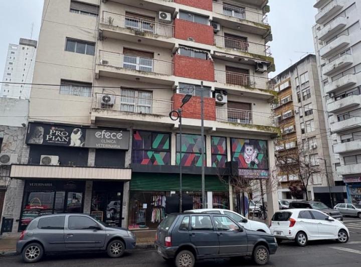 Local comercial en alquiler ubicado en La Plata 2