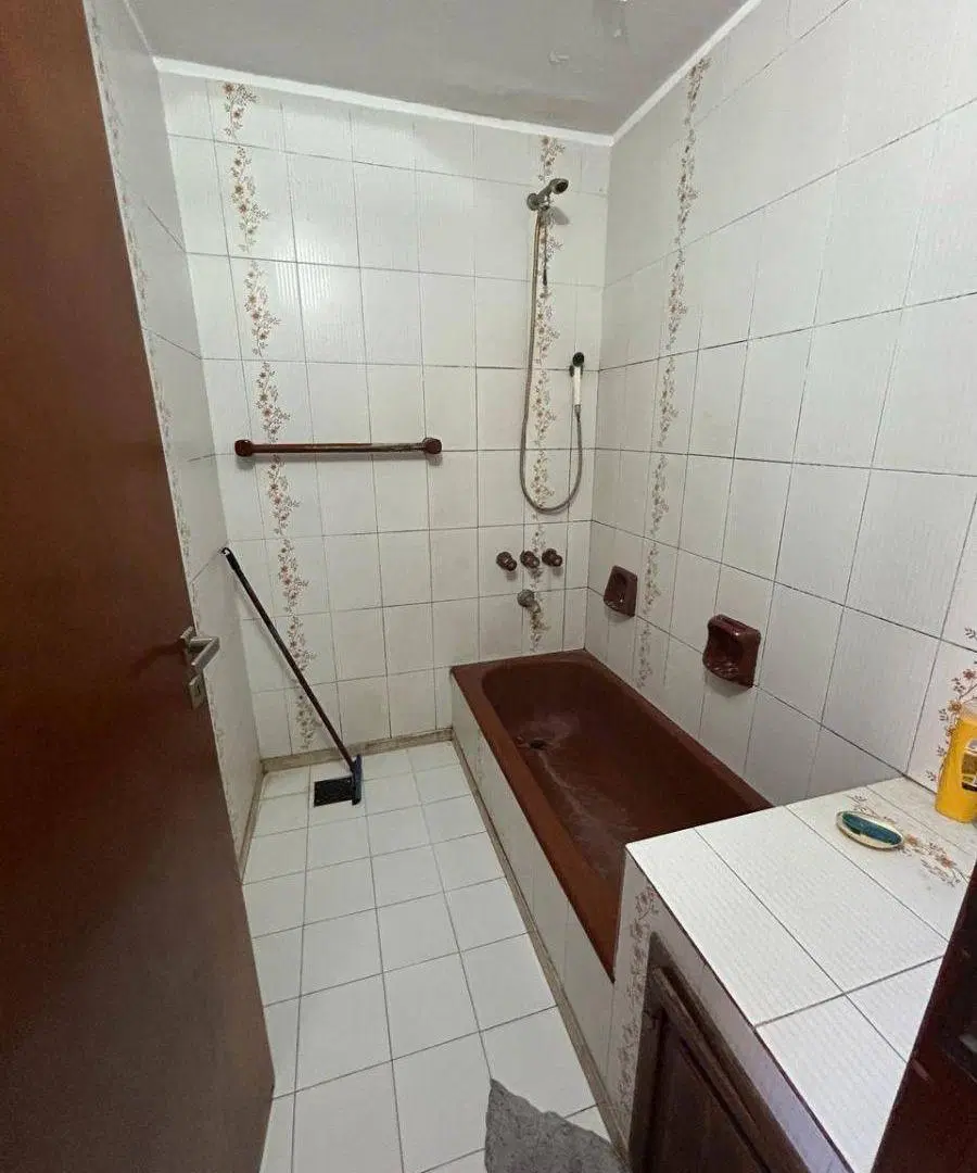 Casa en venta c/ cochera en La Plata 5