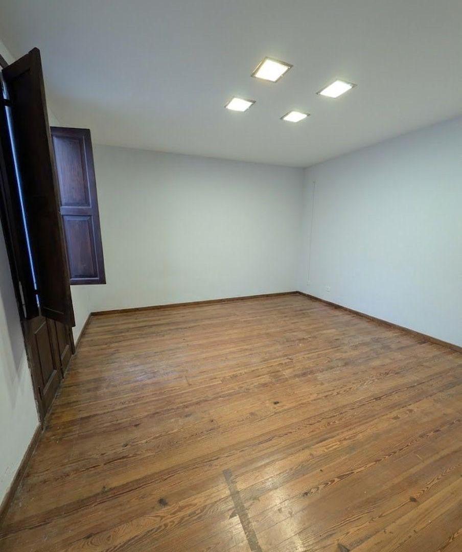 Foto de Oficina / Departamento en alquiler ubicada en La Plata, imagen 1