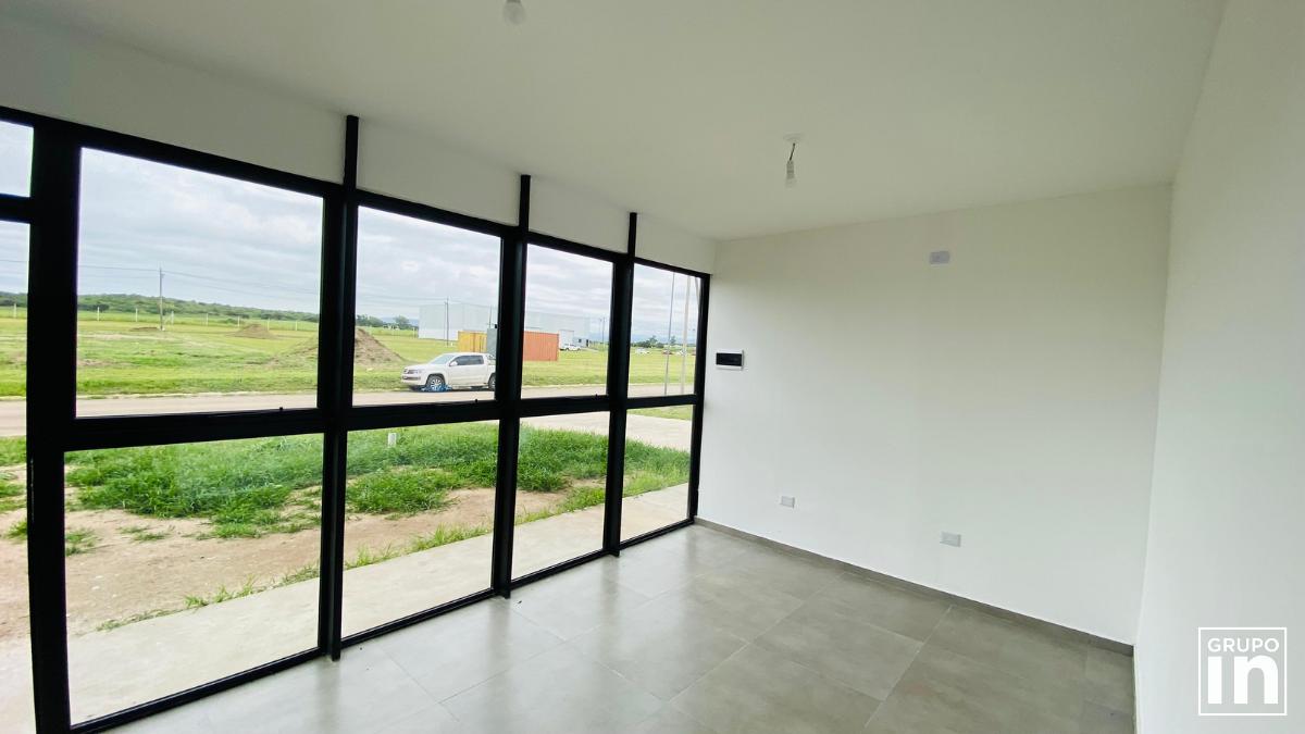 Foto de Galpón en Alquiler - 425 m² cub - Parque Industrial Punto 53, imagen 2
