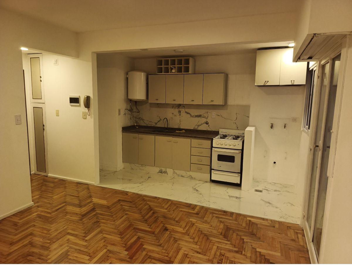 Foto de VENTA 2 AMBIENTES TOTALMENTE RECICLADO – CABALLITO – ALBERDI Y JOSÉ, imagen 3