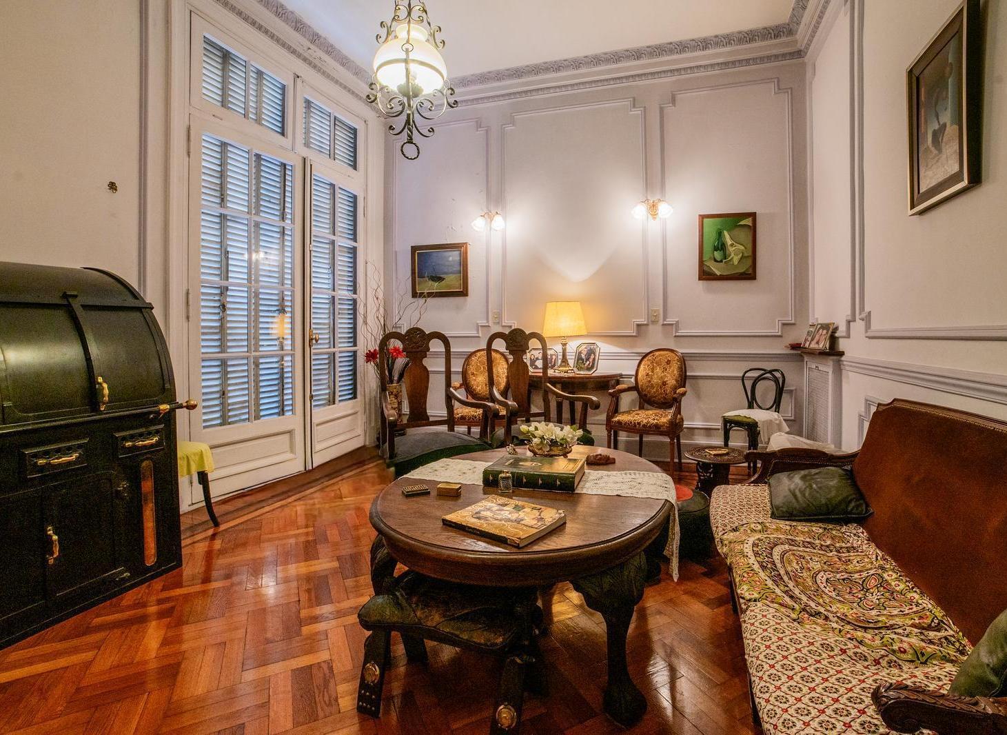 Foto de Venta. Departamento de 4 ambientes en Monserrat. Clásico con terraza y, imagen 3