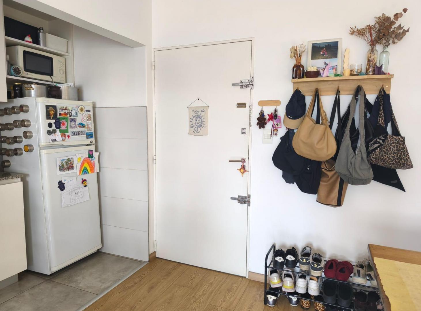 Foto de Venta. Recoleta. 2 ambientes amplios con balcón, imagen 2