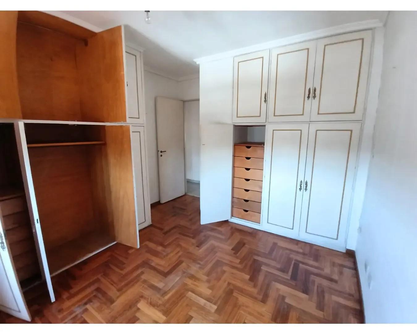 Foto de Almagro. Venta. departamento de 4 ambientes. muy luminoso, imagen 2