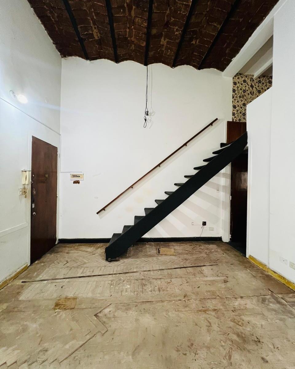 Oportunidad - Departamento de 4 Ambient a Refaccionar - Apto Credito - Apto Prof 5