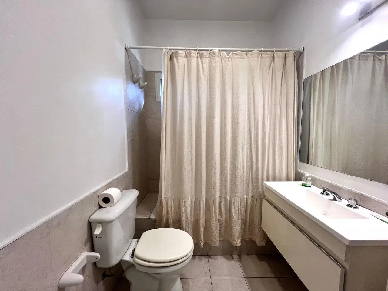 Casa en alquiler anual - 3 dormitorios - Galeria con Parrilla - en San Isidro Labrador – Villanueva 5