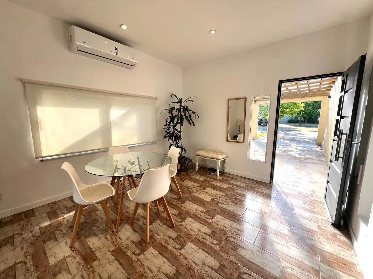 Casa en alquiler anual - 3 dormitorios - Galeria con Parrilla - en San Isidro Labrador – Villanueva 2