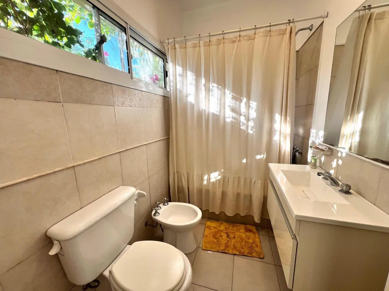 Casa en alquiler anual - 3 dormitorios - Galeria con Parrilla - en San Isidro Labrador – Villanueva 4